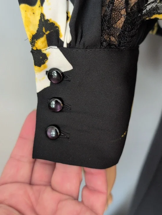 Cleo Black & Yellow Floral Blouse with Lace Sleeve Inset - Size M - Picture 8 of 14